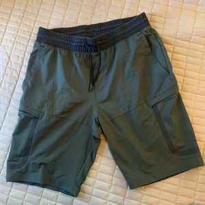 Mens Under Armour Shorts Large